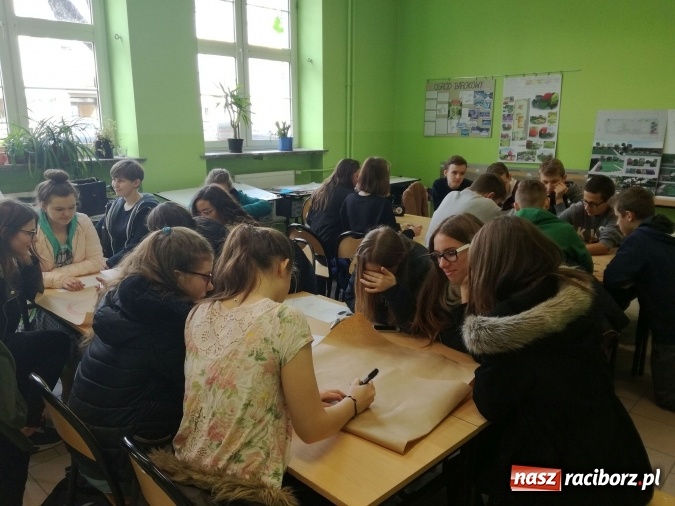 Zdjęcie w galerii na portalu naszraciborz.pl: Pierwszy Dzień Wiosny z CKZiU nr 1 w Raciborzu  wiadomości z regionu