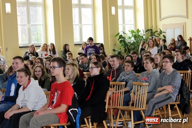 Zdjęcie w galerii na portalu naszraciborz.pl: Pierwszy Dzień Wiosny z CKZiU nr 1 w Raciborzu  wiadomości z regionu