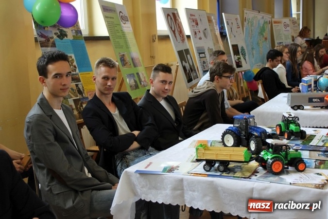 Zdjęcie w galerii na portalu naszraciborz.pl: Pierwszy Dzień Wiosny z CKZiU nr 1 w Raciborzu  wiadomości z regionu