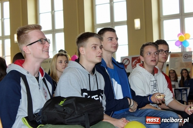 Zdjęcie w galerii na portalu naszraciborz.pl: Pierwszy Dzień Wiosny z CKZiU nr 1 w Raciborzu  wiadomości z regionu