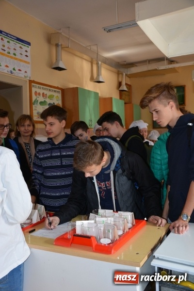 Zdjęcie w galerii na portalu naszraciborz.pl: Pierwszy Dzień Wiosny z CKZiU nr 1 w Raciborzu  wiadomości z regionu