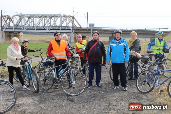 Zdjęcie w galerii na portalu naszraciborz.pl: Studenci UTW z Nędzy aktywnie powitali wiosnę  wiadomości z regionu