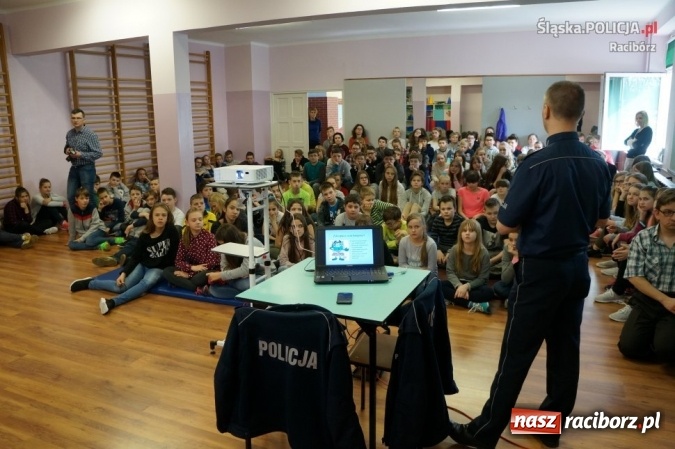 Zdjęcie w galerii na portalu naszraciborz.pl: Z uczniami podstawówki o bezpieczeństwie w internecie  wiadomości z regionu