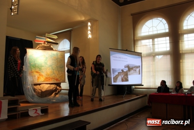 Zdjęcie w galerii na portalu naszraciborz.pl: Pokaz projektów edukacyjnych w Gimnazjum nr 5  wiadomości z regionu