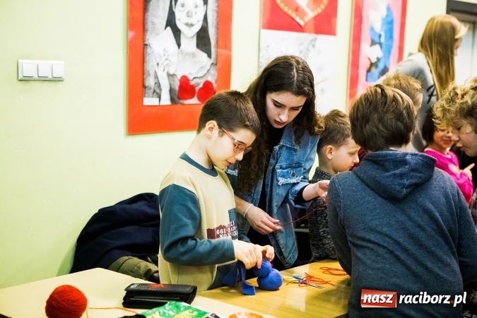 Zdjęcie w galerii na portalu naszraciborz.pl: Wiosenne Warsztaty Plastyczne w Młodzieżowym Domu Kultury wiadomości z regionu