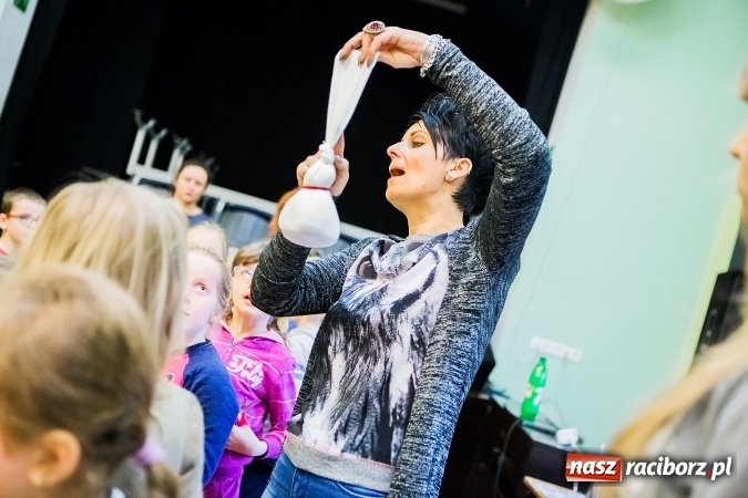 Zdjęcie w galerii na portalu naszraciborz.pl: Wiosenne Warsztaty Plastyczne w Młodzieżowym Domu Kultury wiadomości z regionu