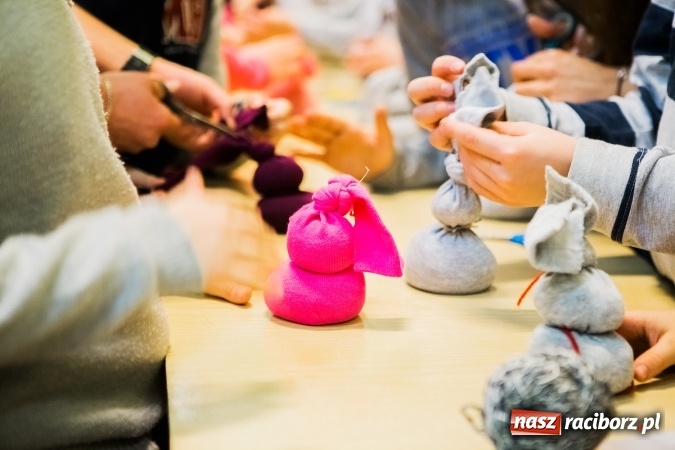 Zdjęcie w galerii na portalu naszraciborz.pl: Wiosenne Warsztaty Plastyczne w Młodzieżowym Domu Kultury wiadomości z regionu