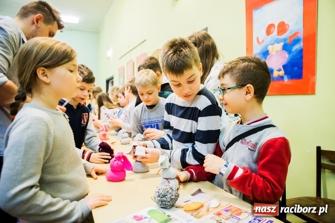Zdjęcie w galerii na portalu naszraciborz.pl: Wiosenne Warsztaty Plastyczne w Młodzieżowym Domu Kultury wiadomości z regionu