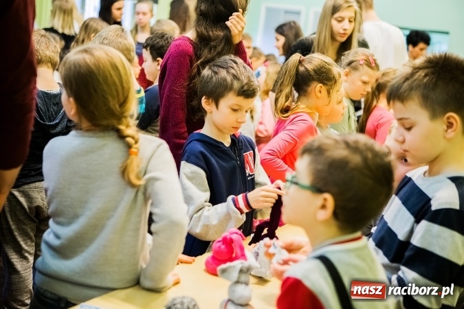 Zdjęcie w galerii na portalu naszraciborz.pl: Wiosenne Warsztaty Plastyczne w Młodzieżowym Domu Kultury wiadomości z regionu