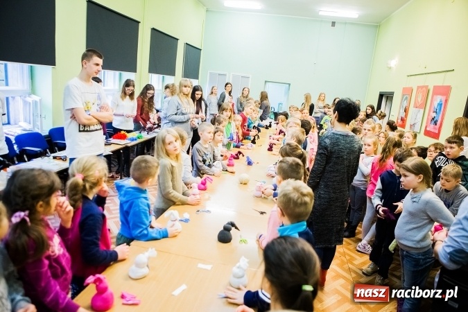 Zdjęcie w galerii na portalu naszraciborz.pl: Wiosenne Warsztaty Plastyczne w Młodzieżowym Domu Kultury wiadomości z regionu