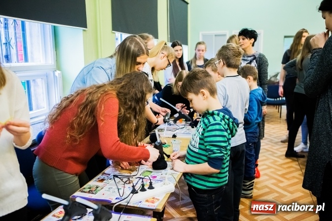 Zdjęcie w galerii na portalu naszraciborz.pl: Wiosenne Warsztaty Plastyczne w Młodzieżowym Domu Kultury wiadomości z regionu