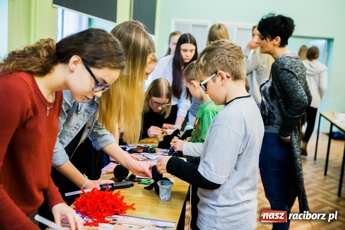 Zdjęcie w galerii na portalu naszraciborz.pl: Wiosenne Warsztaty Plastyczne w Młodzieżowym Domu Kultury wiadomości z regionu