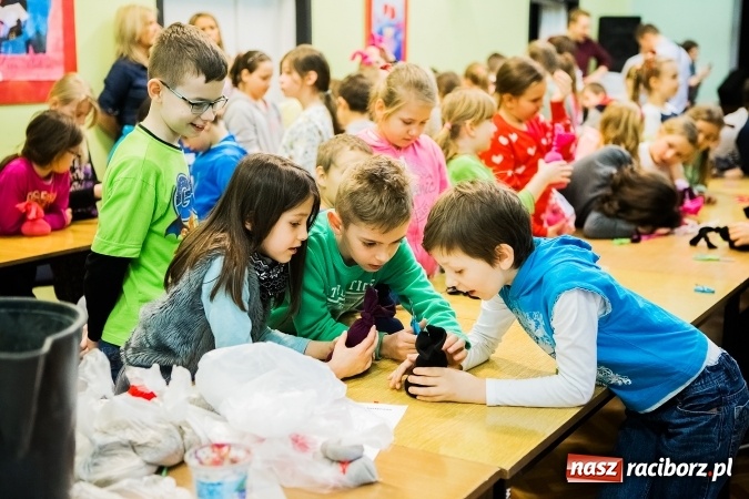 Zdjęcie w galerii na portalu naszraciborz.pl: Wiosenne Warsztaty Plastyczne w Młodzieżowym Domu Kultury wiadomości z regionu