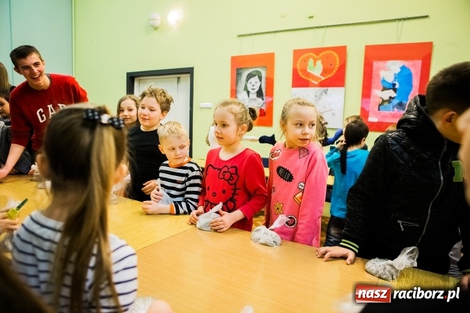 Zdjęcie w galerii na portalu naszraciborz.pl: Wiosenne Warsztaty Plastyczne w Młodzieżowym Domu Kultury wiadomości z regionu