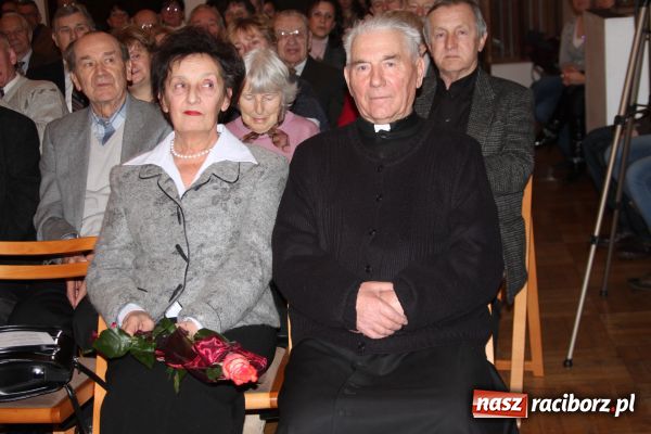 Zdjęcie w galerii na portalu naszraciborz.pl: Wieczór Polski w Muzeum wiadomości z regionu