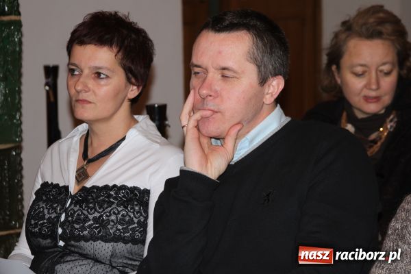 Zdjęcie w galerii na portalu naszraciborz.pl: Wieczór Polski w Muzeum wiadomości z regionu