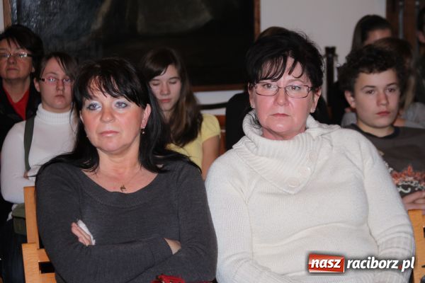 Zdjęcie w galerii na portalu naszraciborz.pl: Wieczór Polski w Muzeum wiadomości z regionu