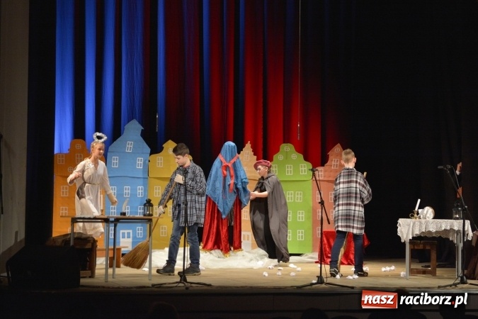 Zdjęcie w galerii na portalu naszraciborz.pl: Wieczór Polski w Domu Kultury Strzecha  wiadomości z regionu