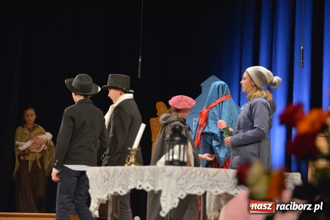 Zdjęcie w galerii na portalu naszraciborz.pl: Wieczór Polski w Domu Kultury Strzecha  wiadomości z regionu