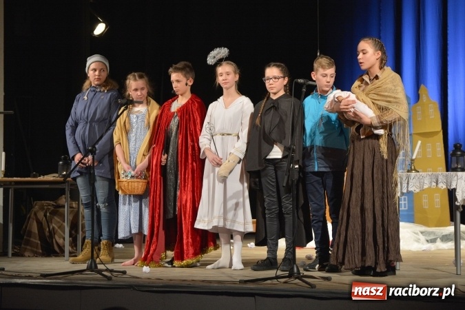 Zdjęcie w galerii na portalu naszraciborz.pl: Wieczór Polski w Domu Kultury Strzecha  wiadomości z regionu