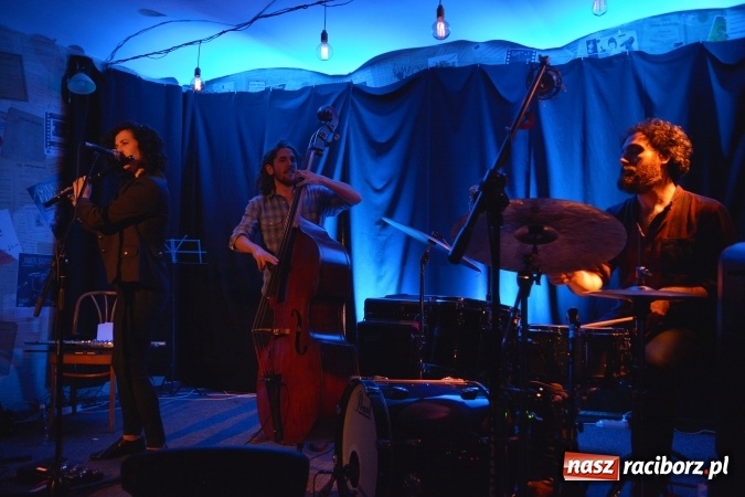 Zdjęcie w galerii na portalu naszraciborz.pl: Hadar Noiberg Trio na Końcu Świata  wiadomości z regionu