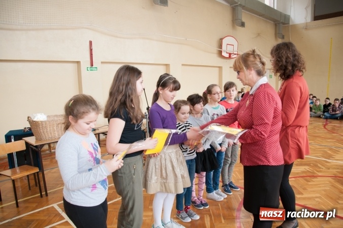 Zdjęcie w galerii na portalu naszraciborz.pl: Mój Talent! Konkurs talentów na przywitanie wiosny w SP18 wiadomości z regionu