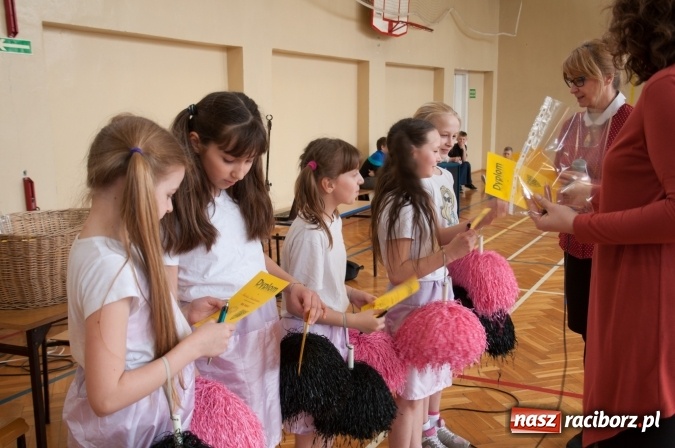 Zdjęcie w galerii na portalu naszraciborz.pl: Mój Talent! Konkurs talentów na przywitanie wiosny w SP18 wiadomości z regionu