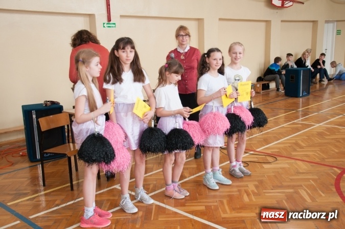 Zdjęcie w galerii na portalu naszraciborz.pl: Mój Talent! Konkurs talentów na przywitanie wiosny w SP18 wiadomości z regionu