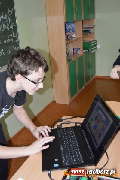 Zdjęcie w galerii na portalu naszraciborz.pl: Ile zer ma milion? Szkoła Podstawowa nr 4 wita wiosnę  wiadomości z regionu