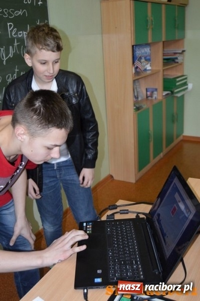 Zdjęcie w galerii na portalu naszraciborz.pl: Ile zer ma milion? Szkoła Podstawowa nr 4 wita wiosnę  wiadomości z regionu