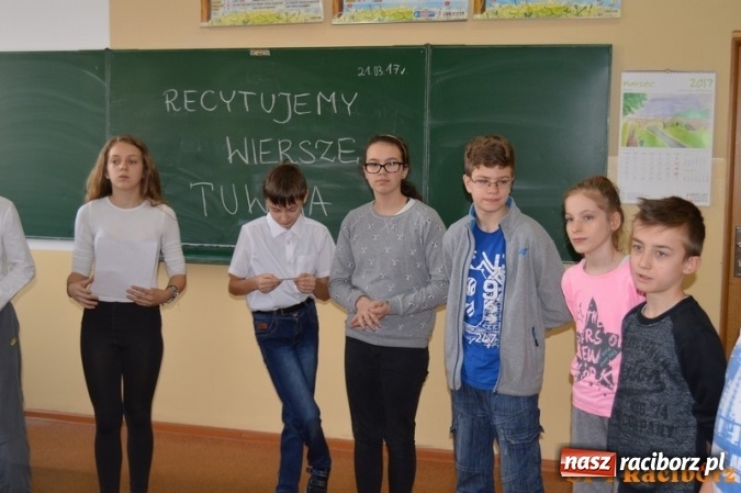 Zdjęcie w galerii na portalu naszraciborz.pl: Ile zer ma milion? Szkoła Podstawowa nr 4 wita wiosnę  wiadomości z regionu
