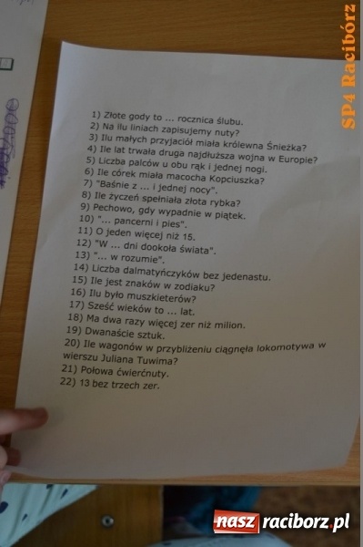 Zdjęcie w galerii na portalu naszraciborz.pl: Ile zer ma milion? Szkoła Podstawowa nr 4 wita wiosnę  wiadomości z regionu