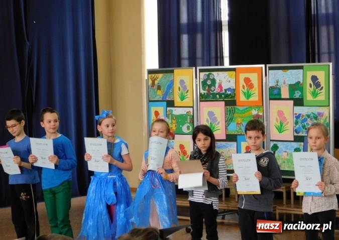 Zdjęcie w galerii na portalu naszraciborz.pl: Ile zer ma milion? Szkoła Podstawowa nr 4 wita wiosnę  wiadomości z regionu