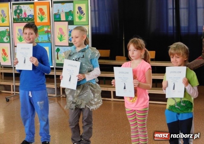 Zdjęcie w galerii na portalu naszraciborz.pl: Ile zer ma milion? Szkoła Podstawowa nr 4 wita wiosnę  wiadomości z regionu