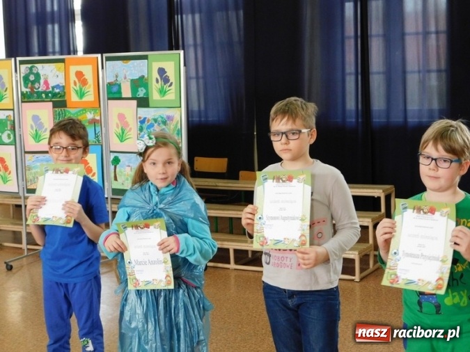 Zdjęcie w galerii na portalu naszraciborz.pl: Ile zer ma milion? Szkoła Podstawowa nr 4 wita wiosnę  wiadomości z regionu