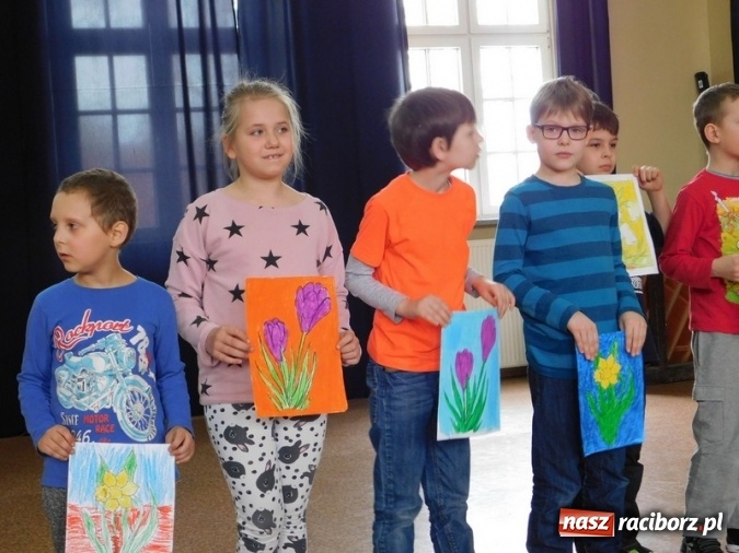 Zdjęcie w galerii na portalu naszraciborz.pl: Ile zer ma milion? Szkoła Podstawowa nr 4 wita wiosnę  wiadomości z regionu