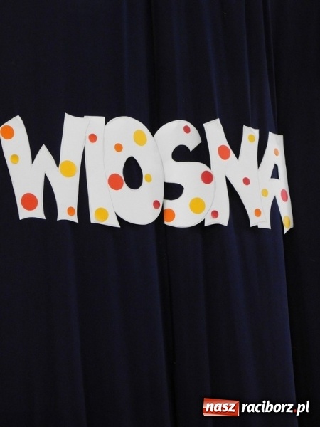 Zdjęcie w galerii na portalu naszraciborz.pl: Ile zer ma milion? Szkoła Podstawowa nr 4 wita wiosnę  wiadomości z regionu