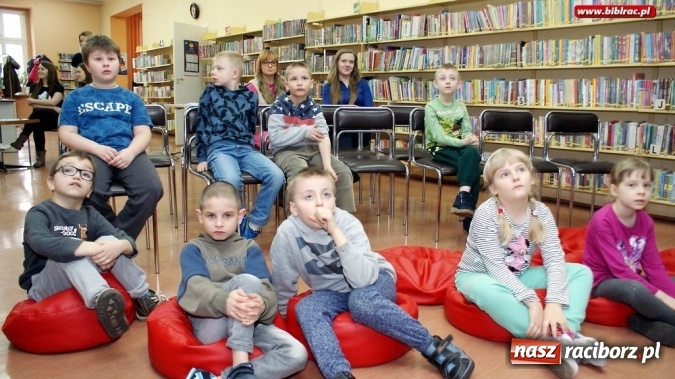 Zdjęcie w galerii na portalu naszraciborz.pl: Światowy Dzień Wody w raciborskiej bibliotece wiadomości z regionu