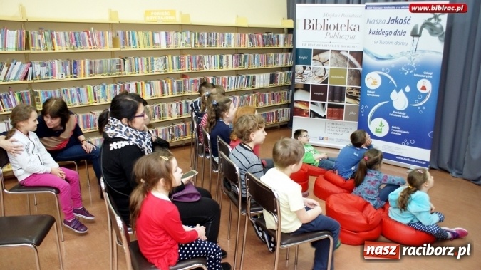 Zdjęcie w galerii na portalu naszraciborz.pl: Światowy Dzień Wody w raciborskiej bibliotece wiadomości z regionu