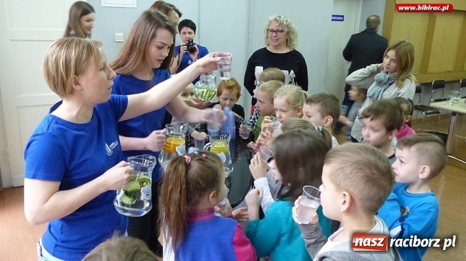 Zdjęcie w galerii na portalu naszraciborz.pl: Światowy Dzień Wody w raciborskiej bibliotece wiadomości z regionu