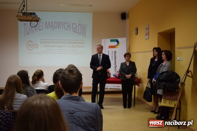 Zdjęcie w galerii na portalu naszraciborz.pl: Mądre głowy w CKZiU nr 1. Najlepsza Natalia Puczek i Gimnazjum nr 1 wiadomości z regionu