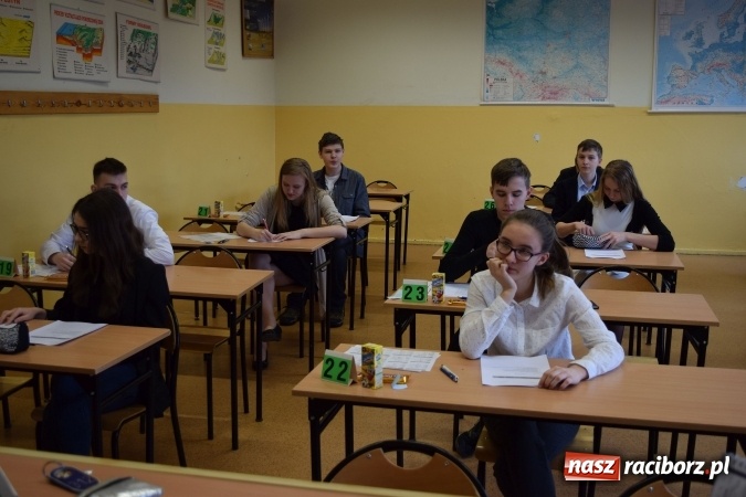 Zdjęcie w galerii na portalu naszraciborz.pl: Mądre głowy w CKZiU nr 1. Najlepsza Natalia Puczek i Gimnazjum nr 1 wiadomości z regionu