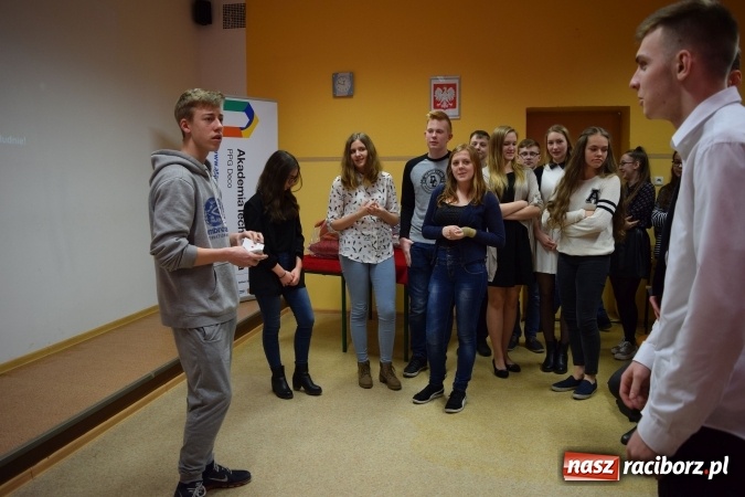 Zdjęcie w galerii na portalu naszraciborz.pl: Mądre głowy w CKZiU nr 1. Najlepsza Natalia Puczek i Gimnazjum nr 1 wiadomości z regionu