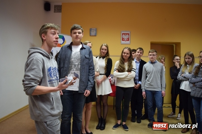 Zdjęcie w galerii na portalu naszraciborz.pl: Mądre głowy w CKZiU nr 1. Najlepsza Natalia Puczek i Gimnazjum nr 1 wiadomości z regionu