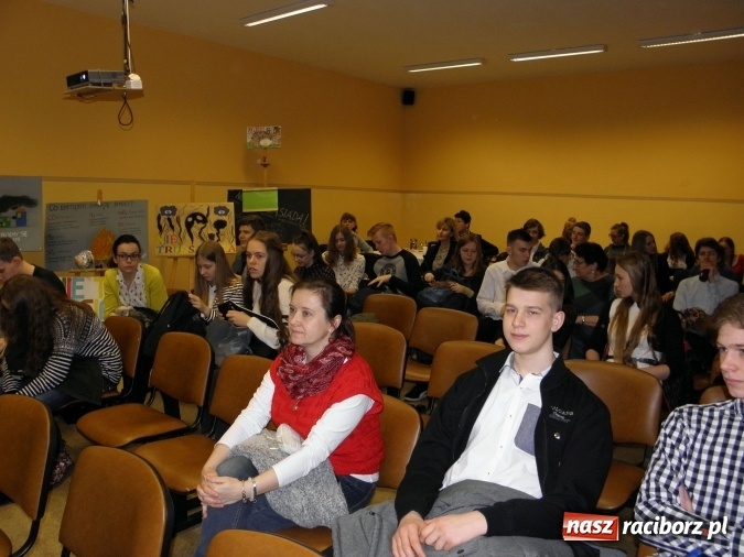 Zdjęcie w galerii na portalu naszraciborz.pl: Mądre głowy w CKZiU nr 1. Najlepsza Natalia Puczek i Gimnazjum nr 1 wiadomości z regionu