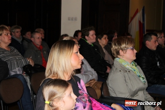 Zdjęcie w galerii na portalu naszraciborz.pl: Poszukiwacze skarbów w Gimnazjum numer 5 wiadomości z regionu