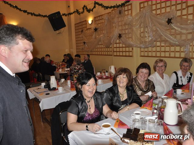 Zdjęcie w galerii na portalu naszraciborz.pl: Gospodynie wiejskie bawią się na całego wiadomości z regionu