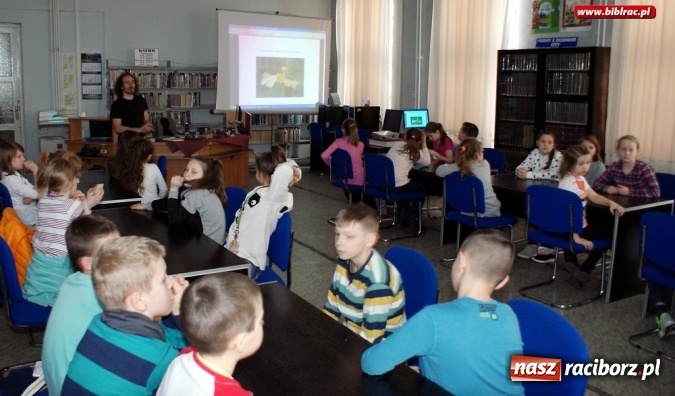 Zdjęcie w galerii na portalu naszraciborz.pl: Geologia i owady w służbie człowieka. Prelekcje w Centrum Edukacji Ekologicznej wiadomości z regionu