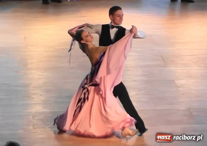 Zdjęcie w galerii na portalu naszraciborz.pl: Tancerze KTT Rewia awansują do wyższej klasy tanecznej  wiadomości z regionu