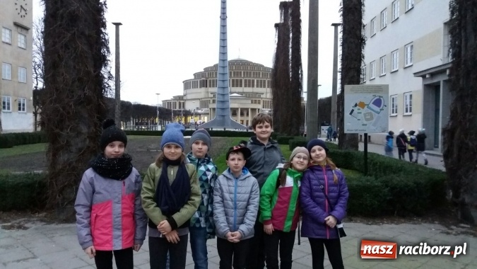 Zdjęcie w galerii na portalu naszraciborz.pl: Dobry wynik Sercomaniaków z SP 1 wśród kreatywnych z całego świata w projekcie Destination Imagination  wiadomości z regionu